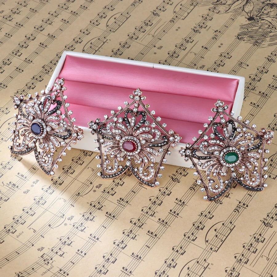 Fashion Textured 583 Gold Formal Brooch 003