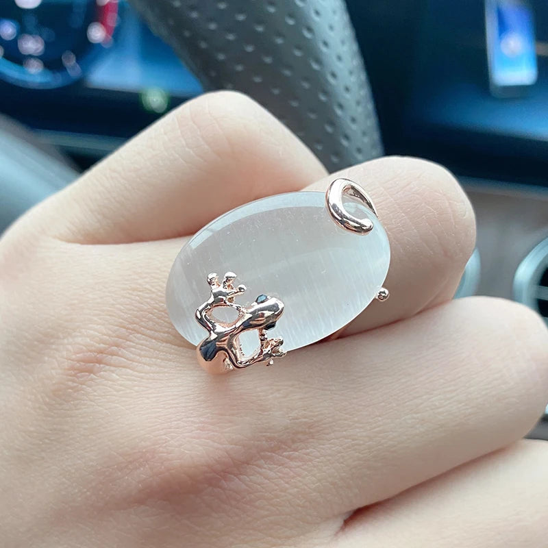 Trend Big Vintage Natural Glossy Metal Ethnic Bride Ring 027