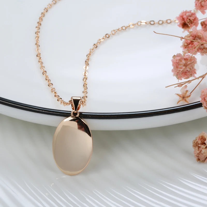 Hot Simple Oval Glossy Pendant Necklace