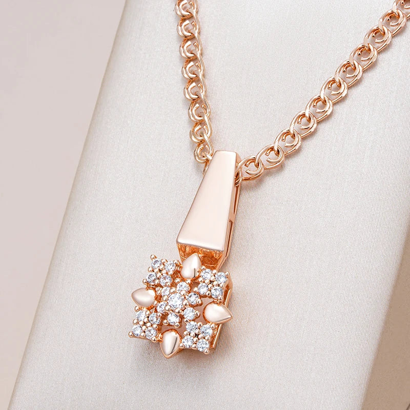 Hot Crystal Flower Pendant Necklace
