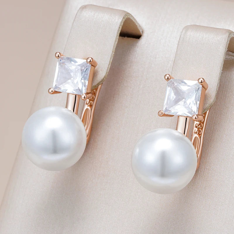 Unique Pearl English Earring