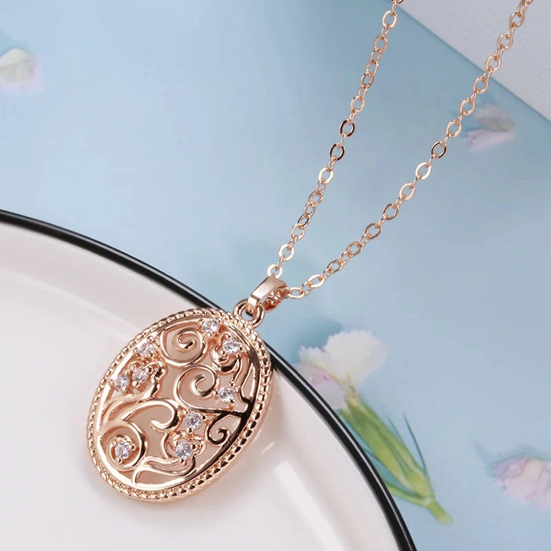 Vintage Hollow Flower Pendant Necklace