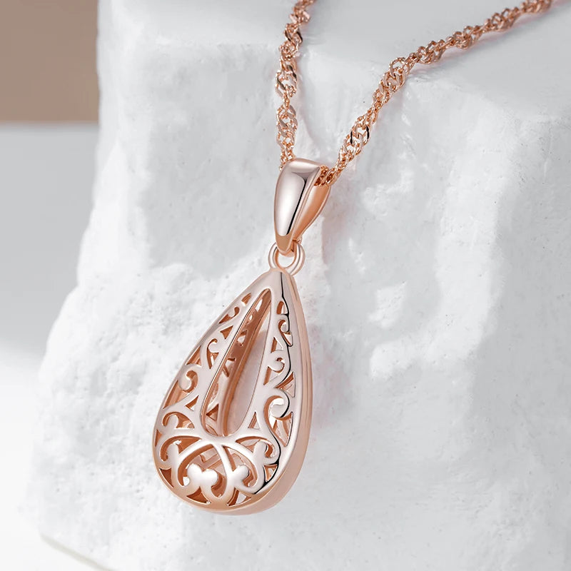 Hot Unique Glossy Pendant Necklace