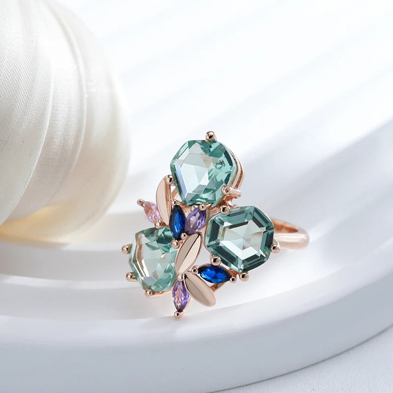 Fashion Unique Green Stone Big Ring