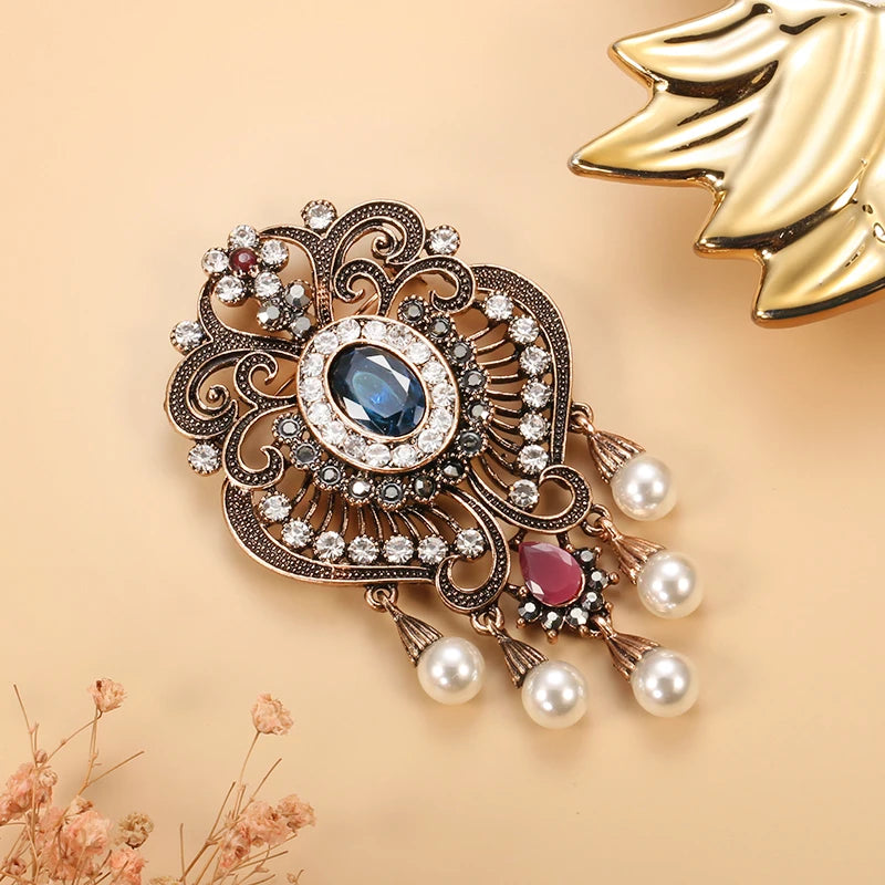 Fashion Textured 583 Gold Formal Brooch 008