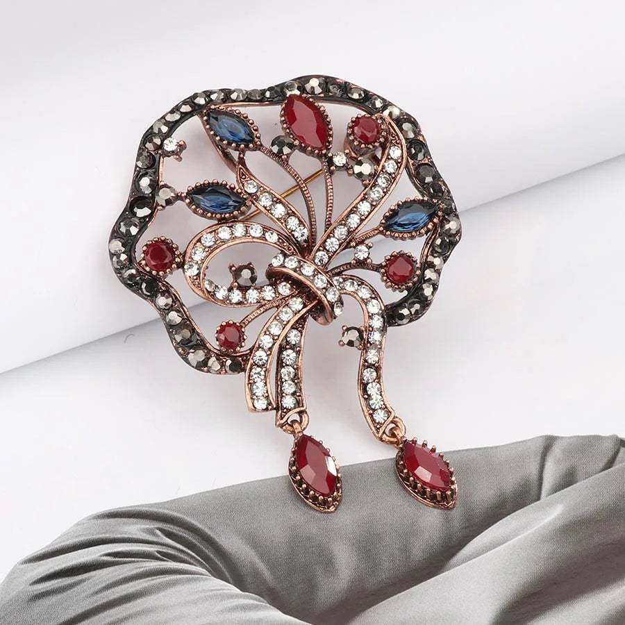 Fashion Textured 583 Gold Formal Brooch 001