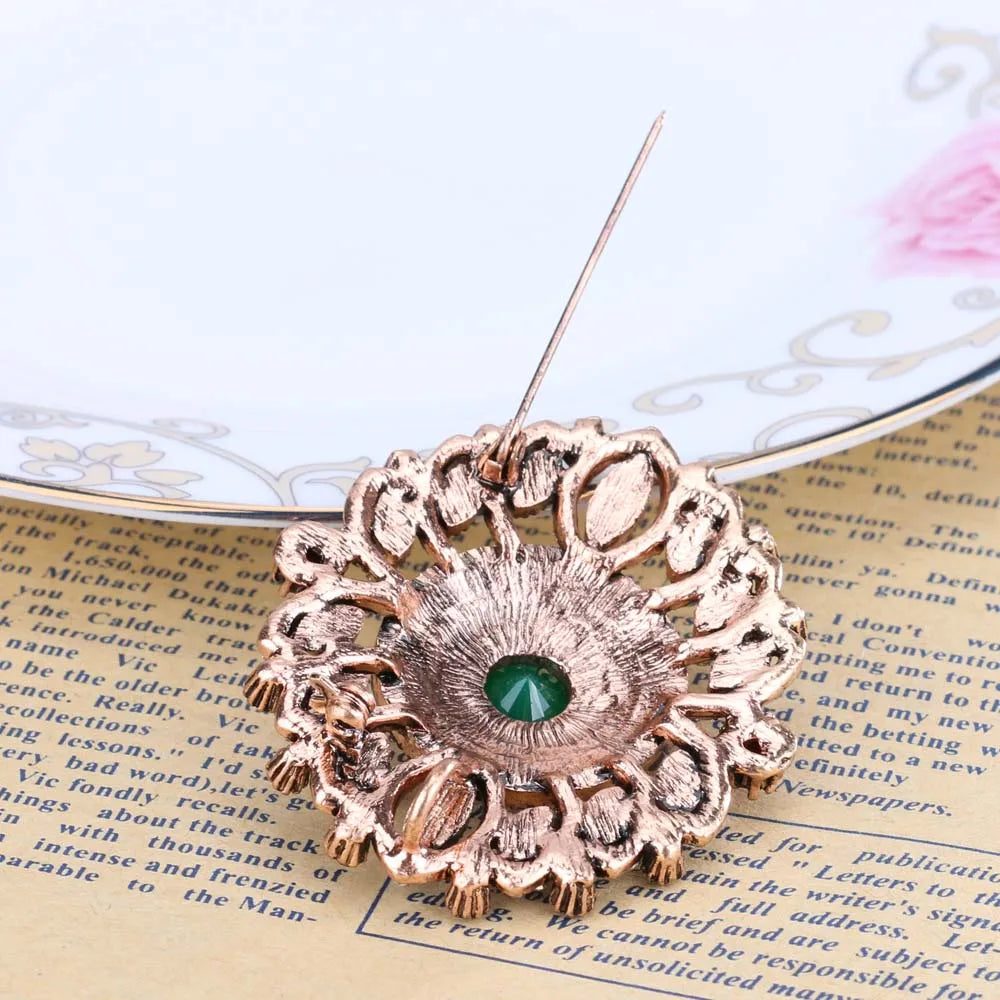 Fashion Textured 583 Gold Formal Brooch 007