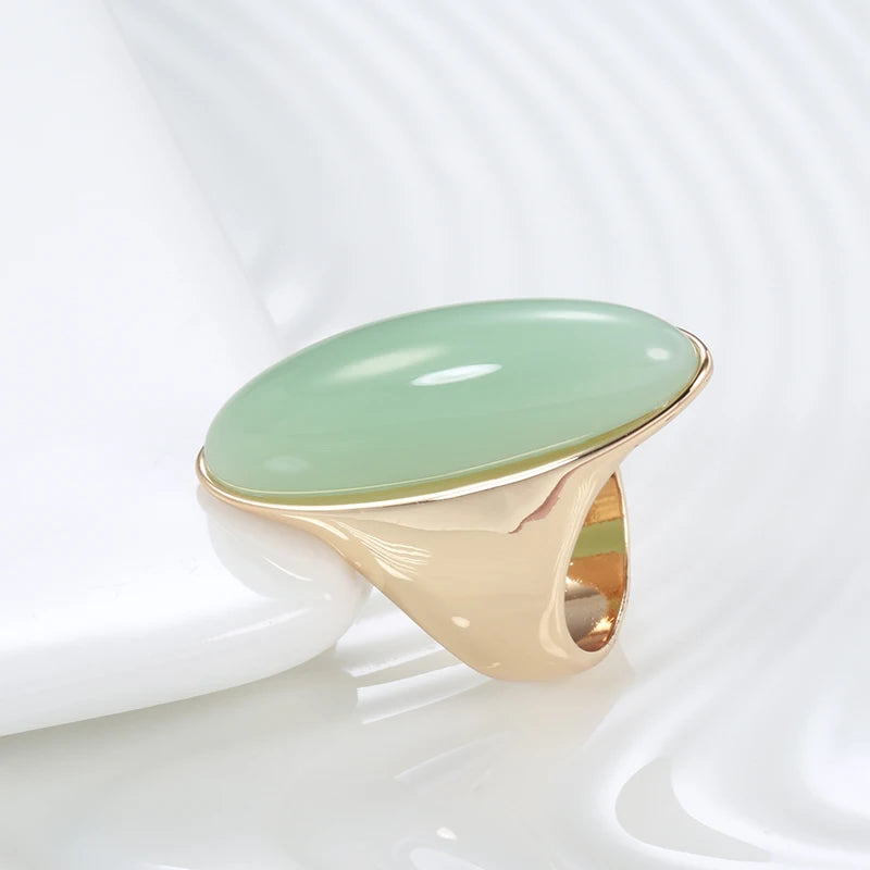 Luxury Green Natural Stone Big Glossy Bride Ring