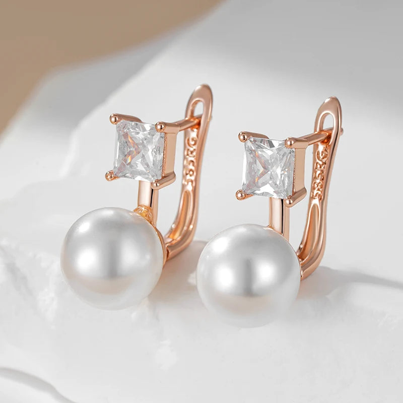 Unique Pearl English Earring