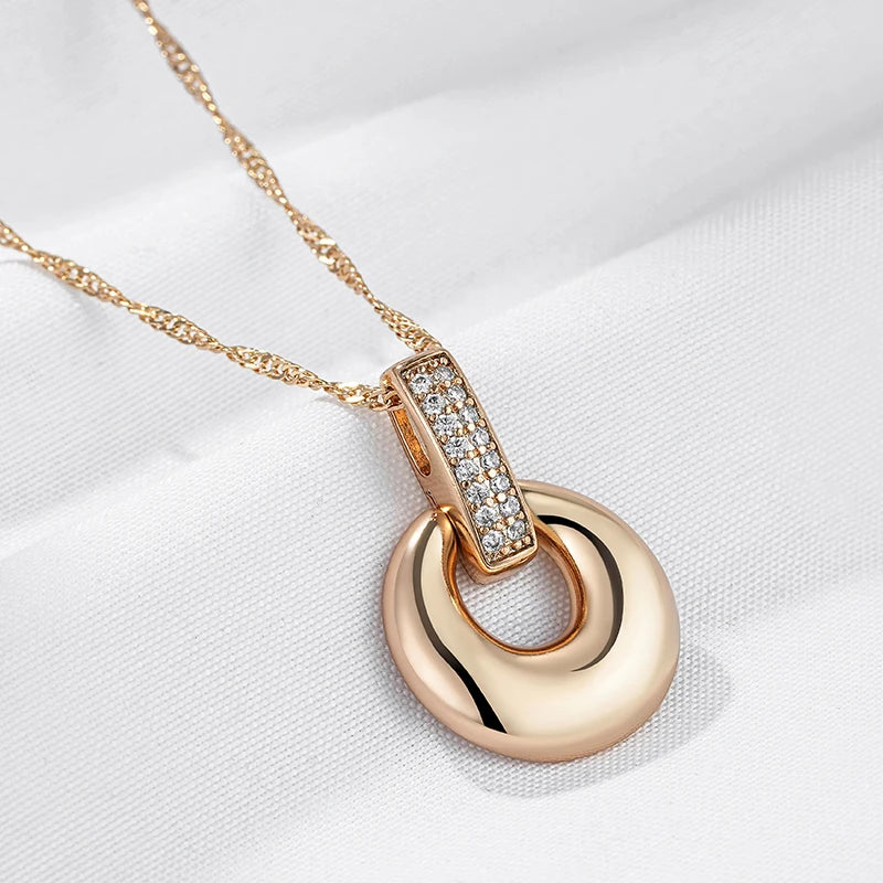 Fashion Glossy Geometry Round Pendant Necklace
