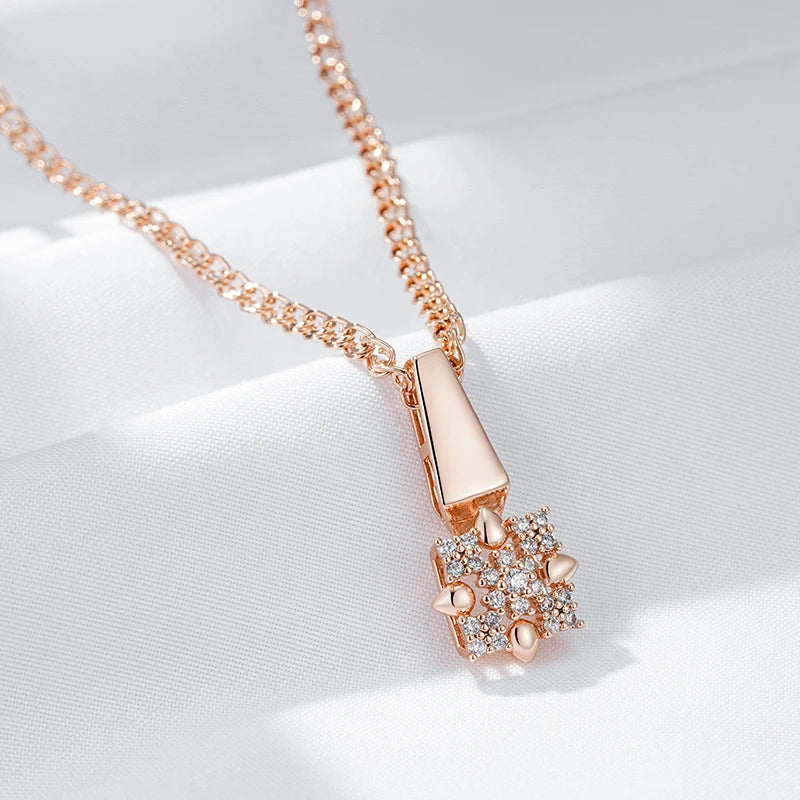 Hot Crystal Flower Pendant Necklace