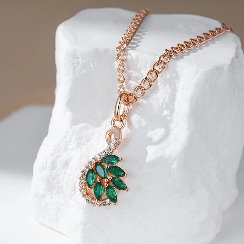 Hot Fashion Green Stones Pendant Necklace