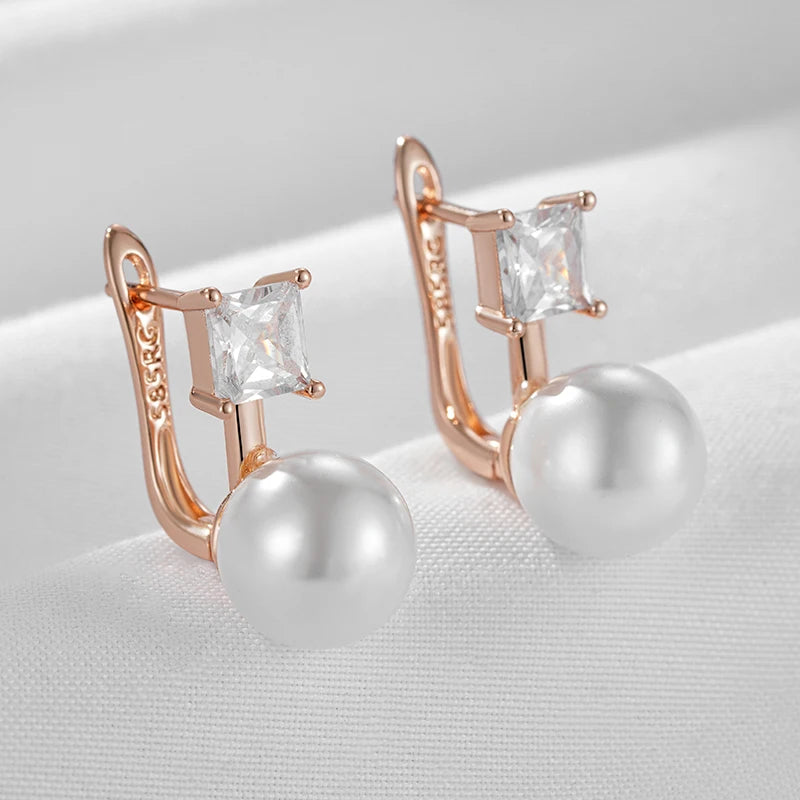 Unique Pearl English Earring